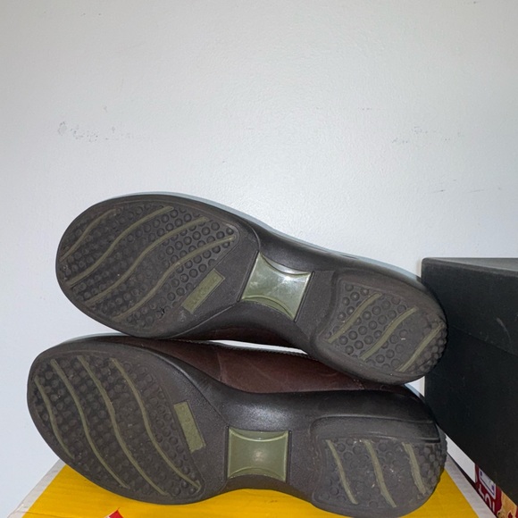 Eurostep loafers size 9.5M - Picture 4 of 5
